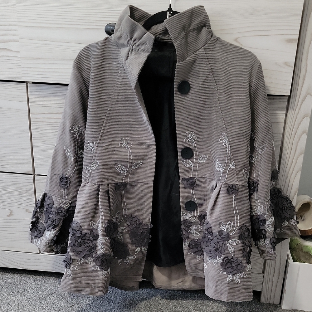 INC International Concepts Gray Floral Embroidered Cape